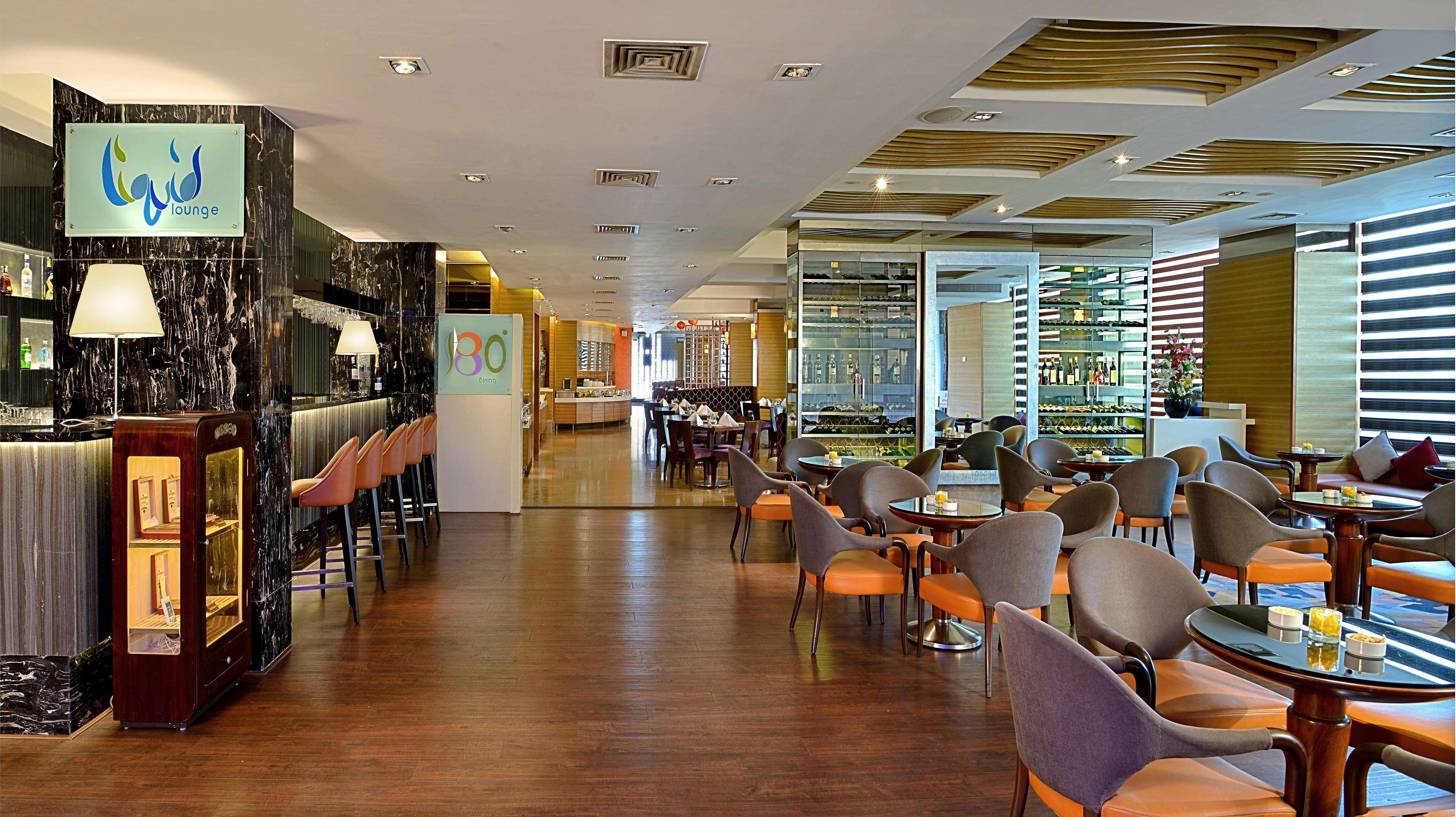 Radisson Mumbai Goregaon Ngoại thất bức ảnh