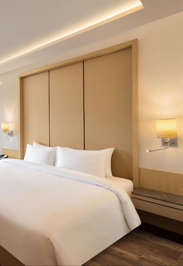 Radisson Mumbai Goregaon Ngoại thất bức ảnh