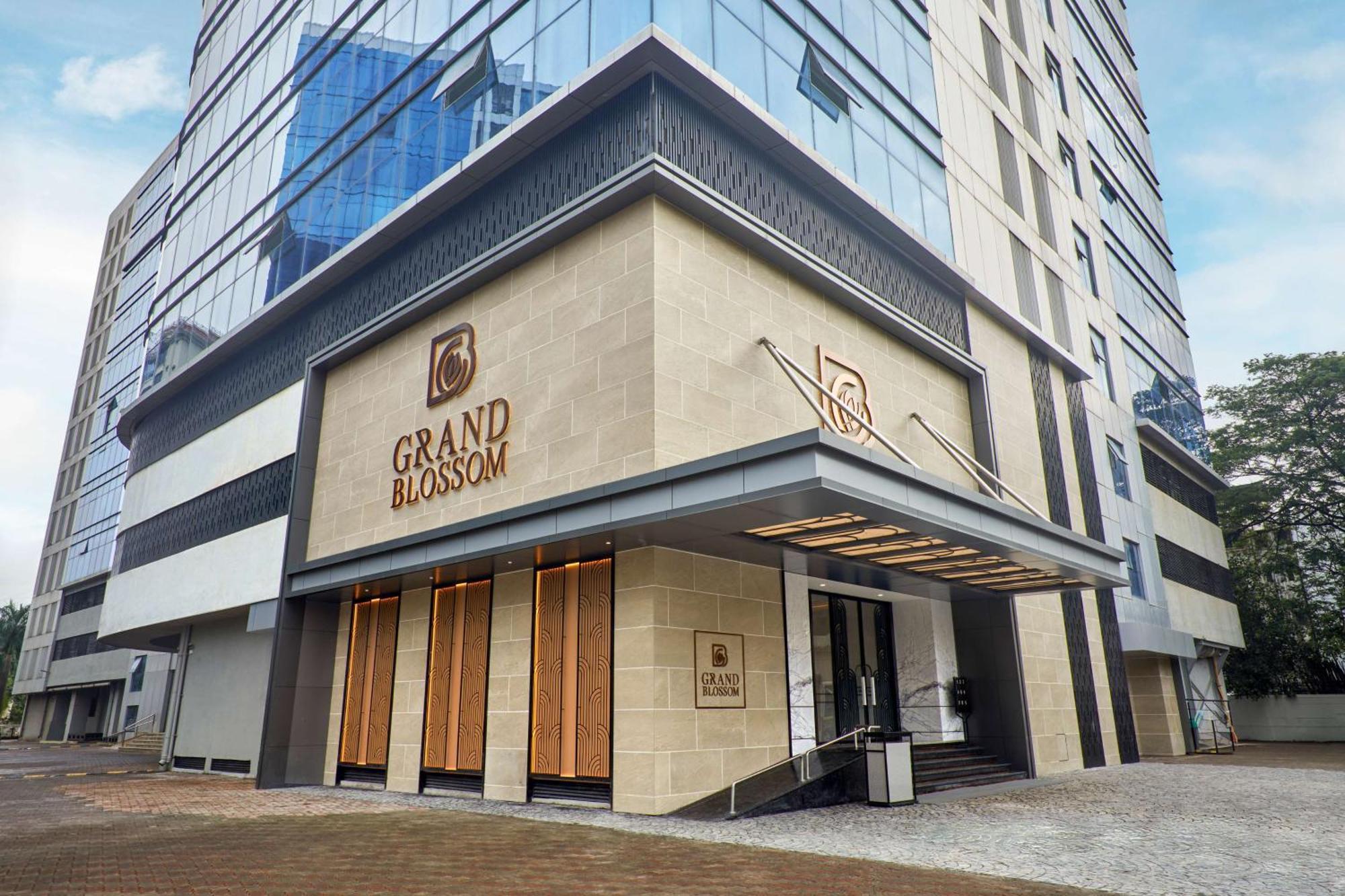 Radisson Mumbai Goregaon Ngoại thất bức ảnh