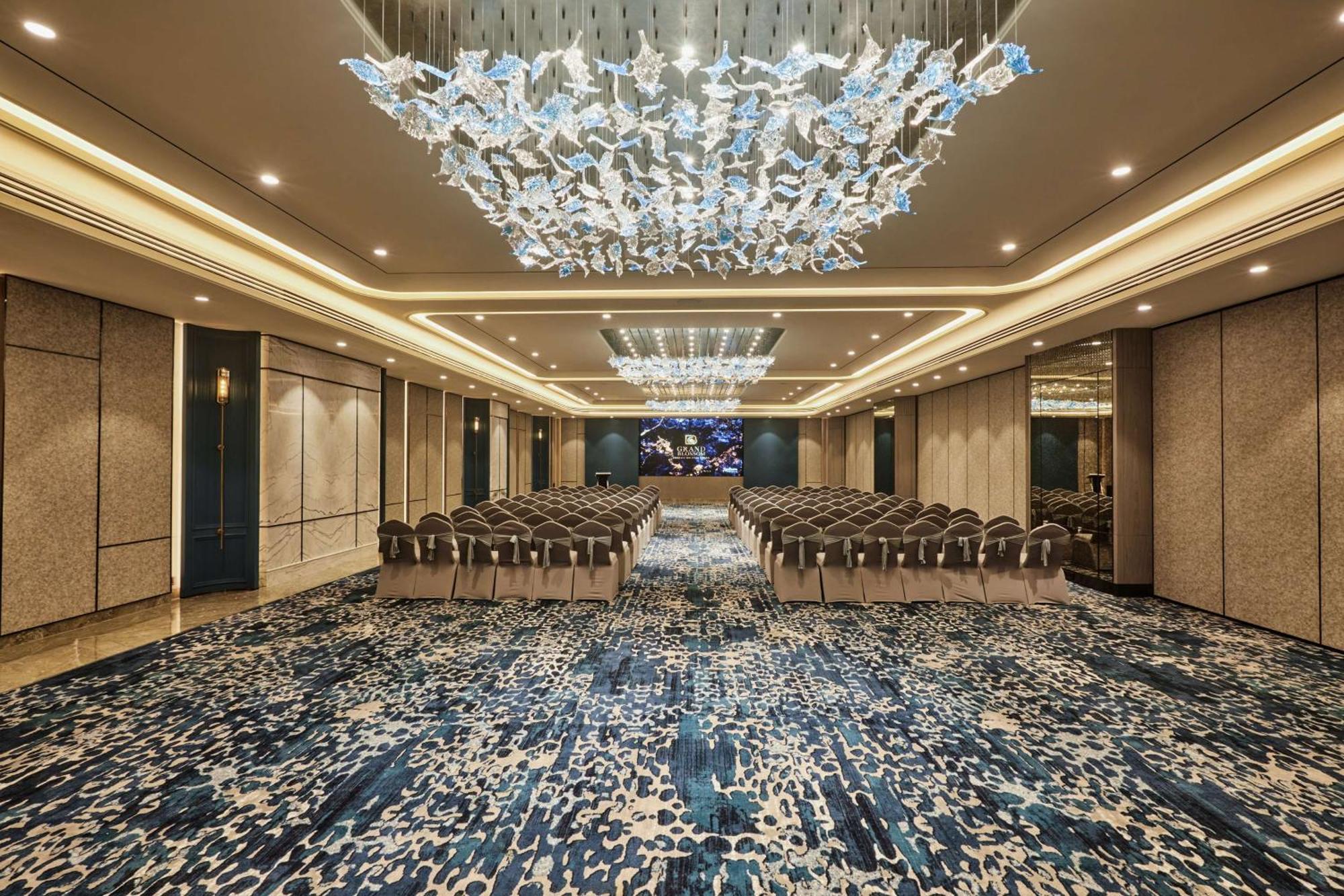 Radisson Mumbai Goregaon Ngoại thất bức ảnh